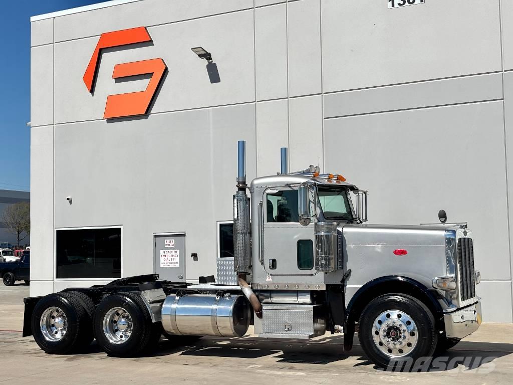 Peterbilt 388 وحدات الجر