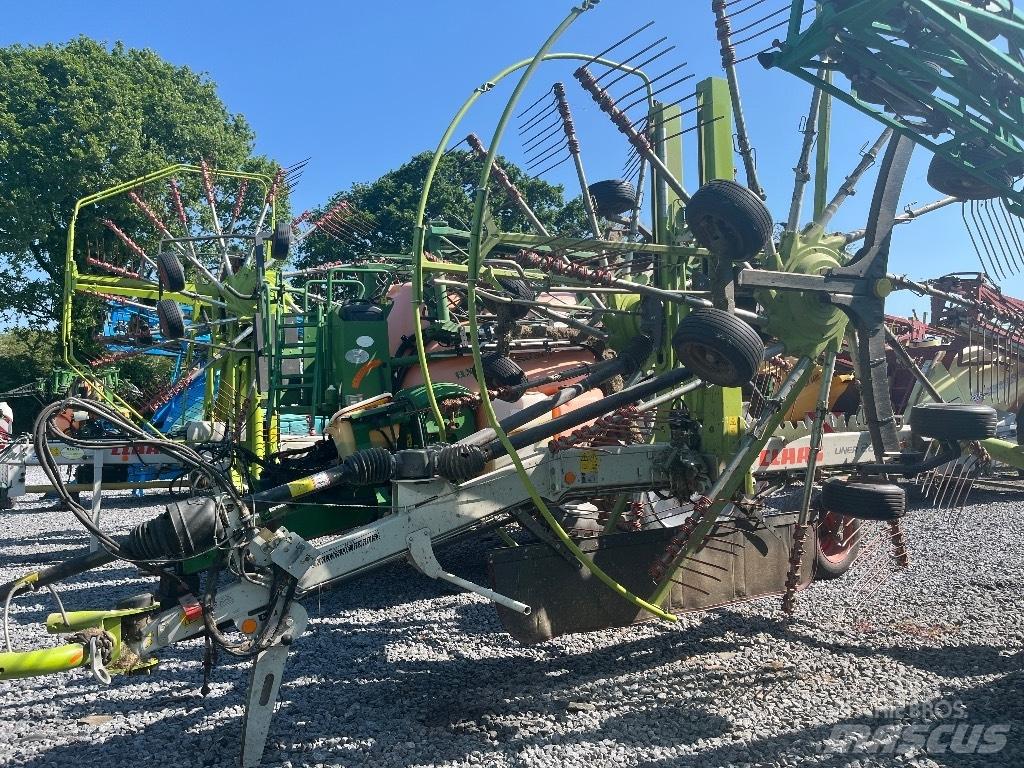 CLAAS Liner 2800 مكابس وميبسات التبن