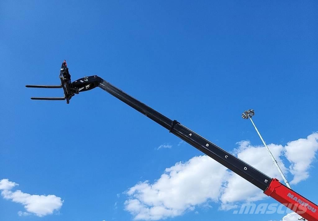 Manitou MT1335 H مناولات متداخلة
