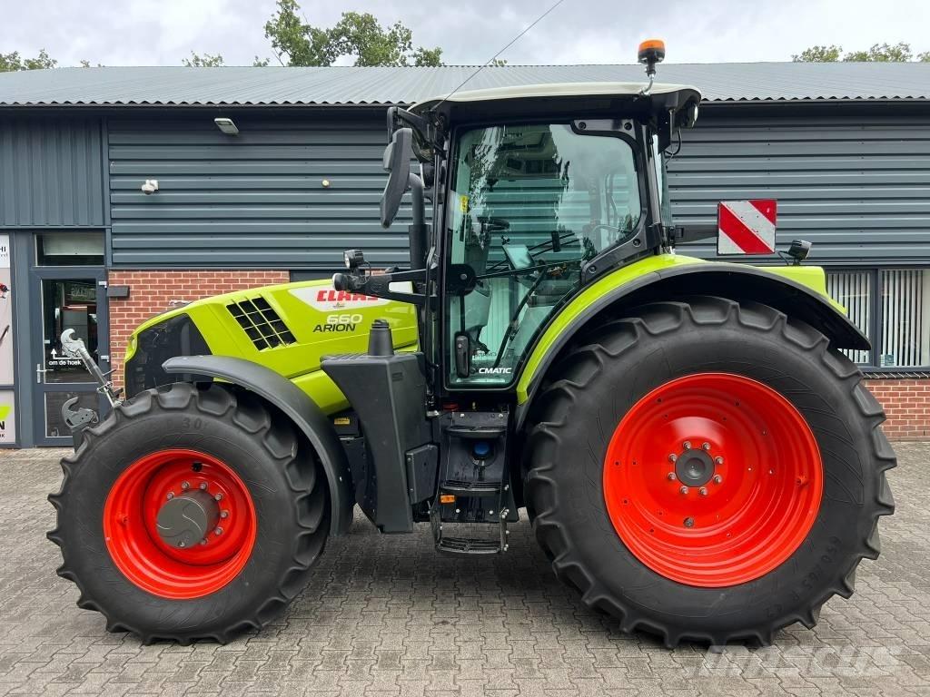 CLAAS Arion 660 الجرارات