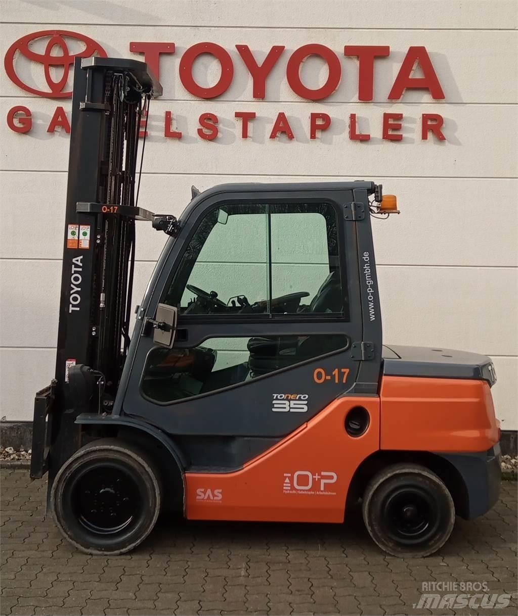 Toyota 52-8FDJF35 شاحنات الديزل