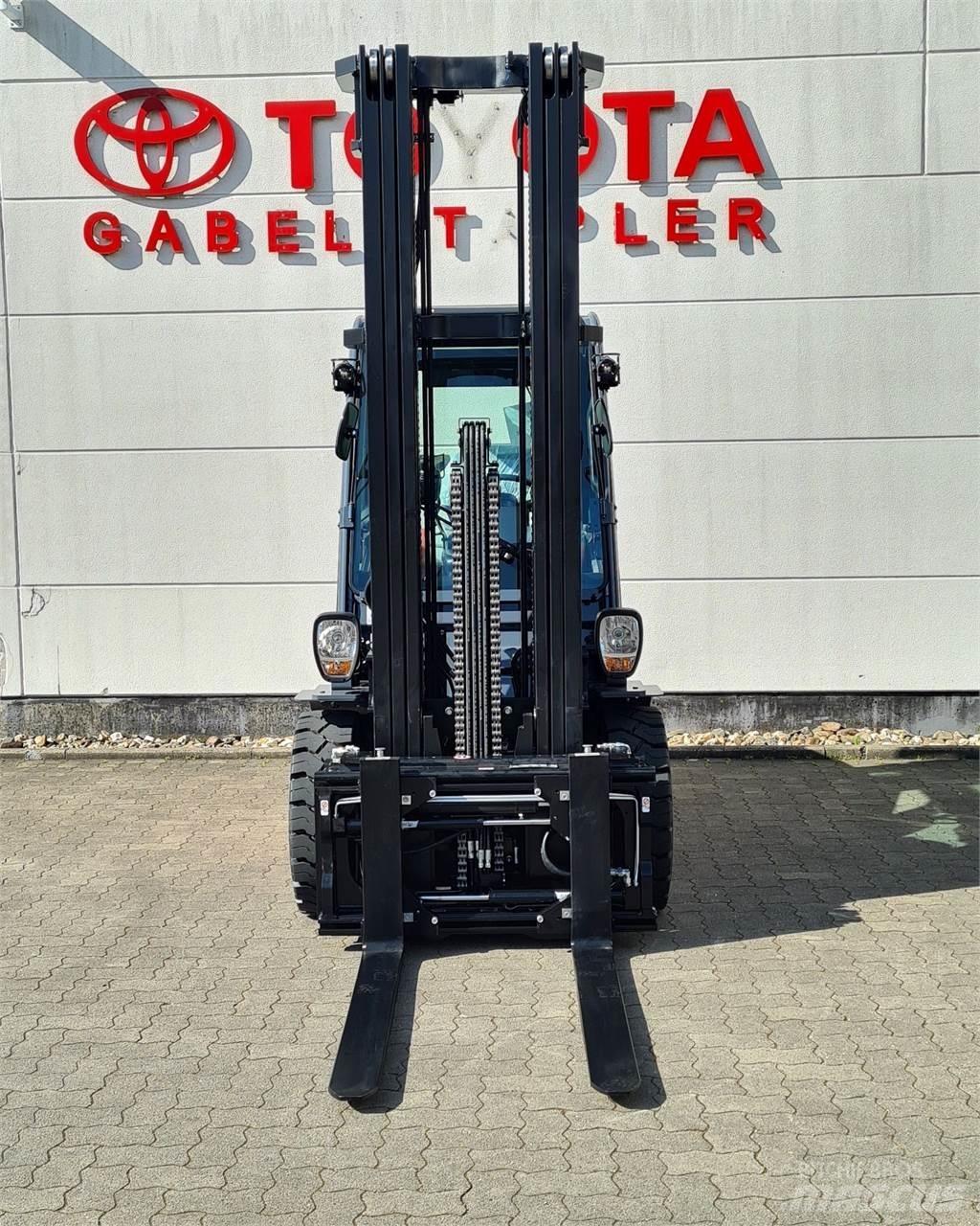 Toyota 52-8FDJF35 شاحنات الديزل