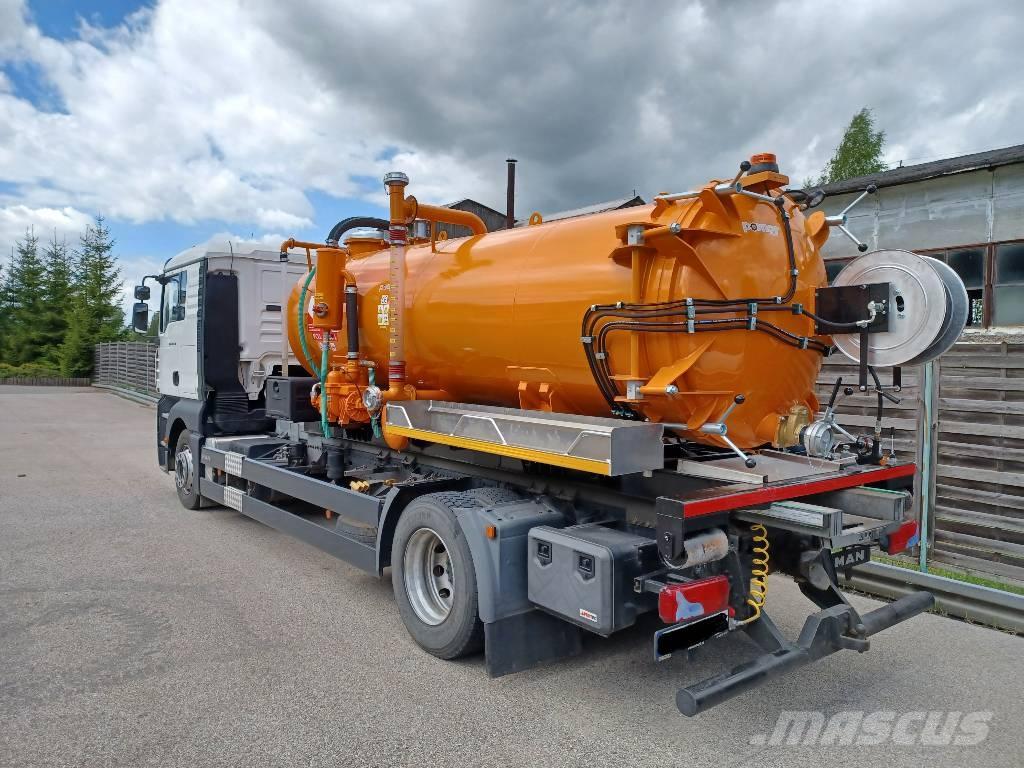 MAN TGA02 معدات العناية بالأرض - غير ذلك