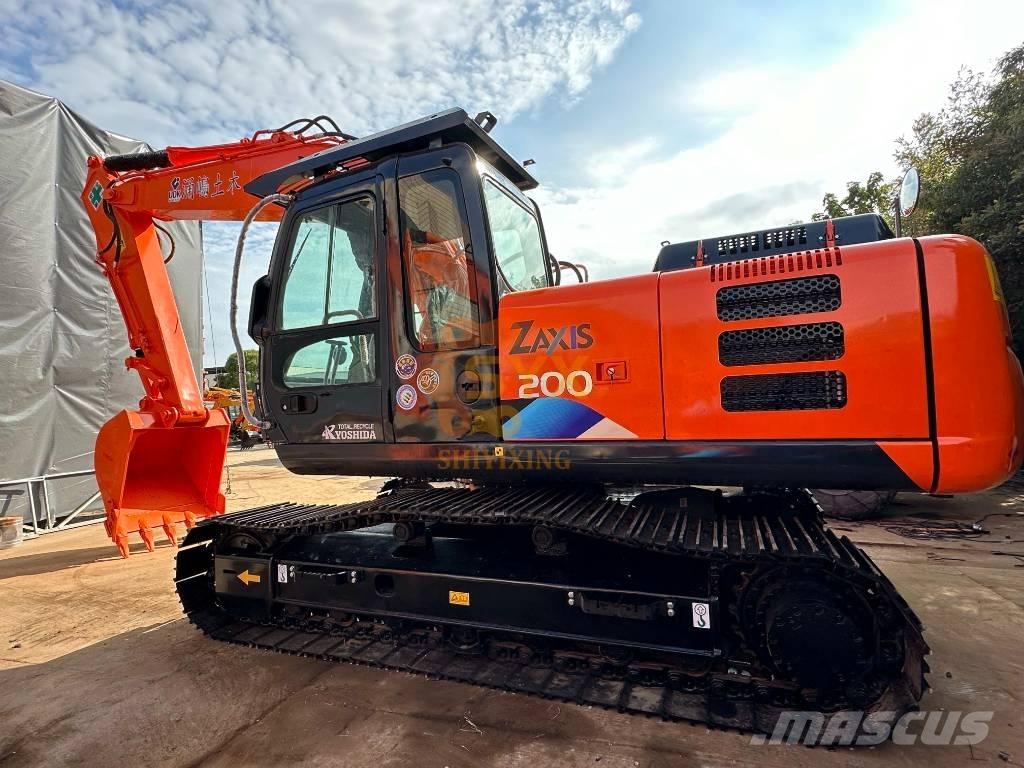 Hitachi EX 200 حفارات زحافة