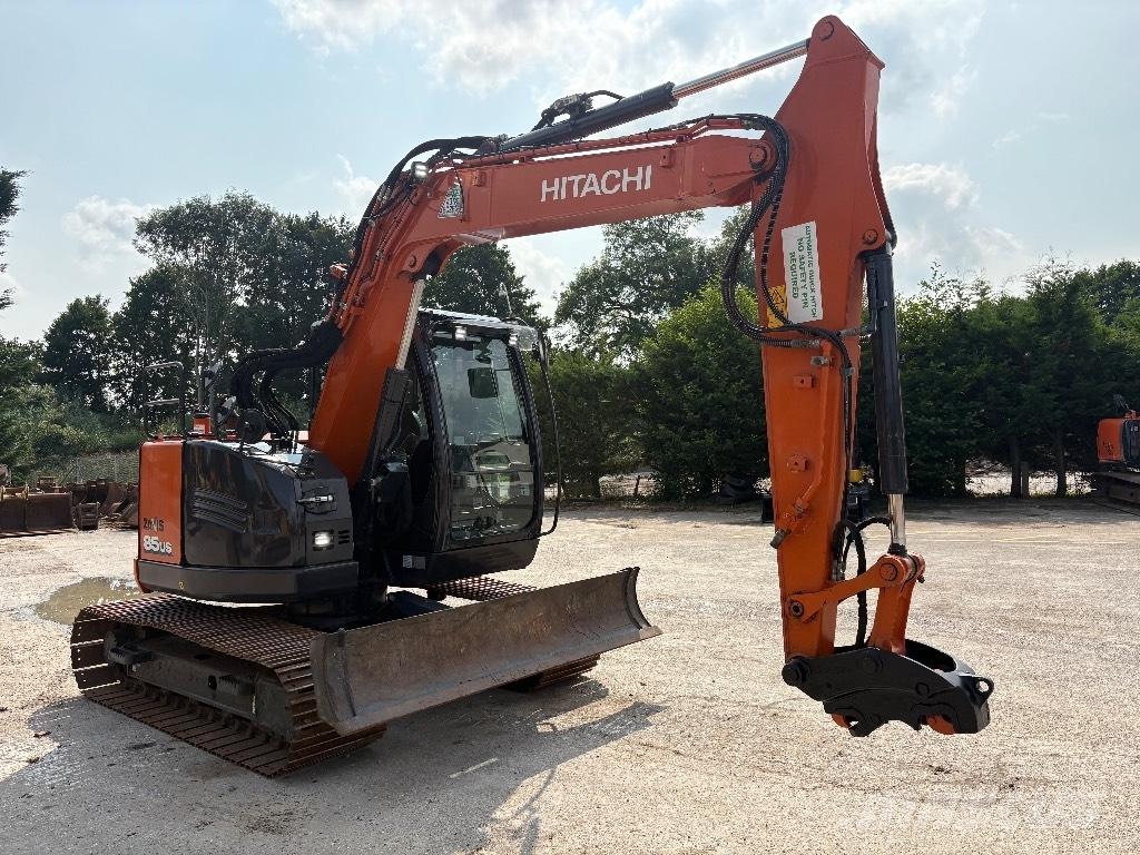 Hitachi ZX 85 US-6 حفارات وسط 7 طن - 12 طن
