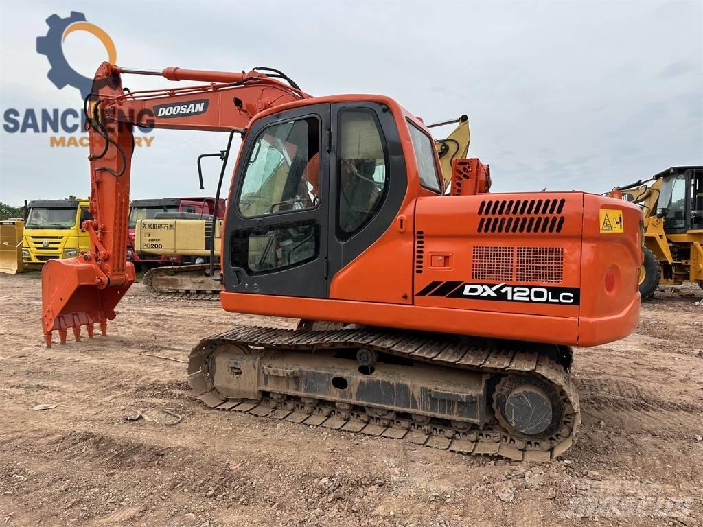 Doosan DX 120 حفارات وسط 7 طن - 12 طن