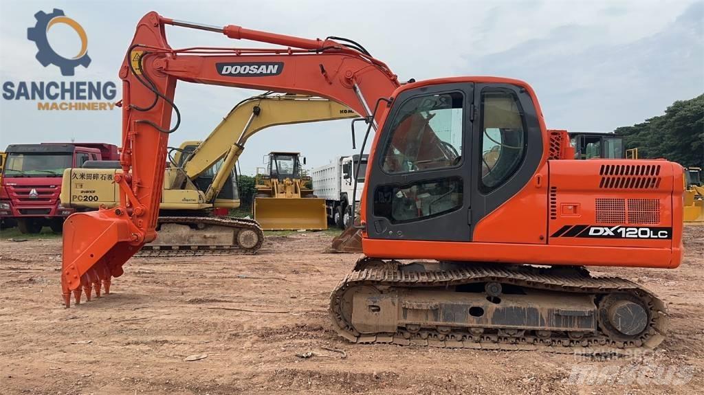 Doosan DX 120 حفارات وسط 7 طن - 12 طن