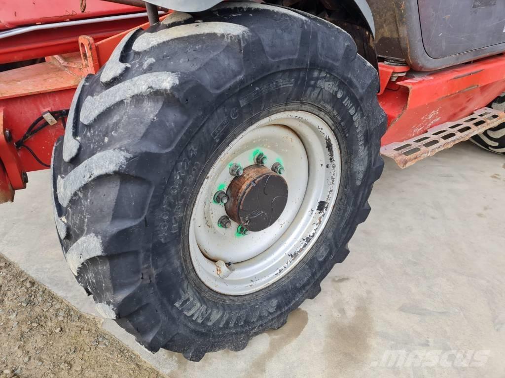 Manitou MT 1435 مناولات متداخلة