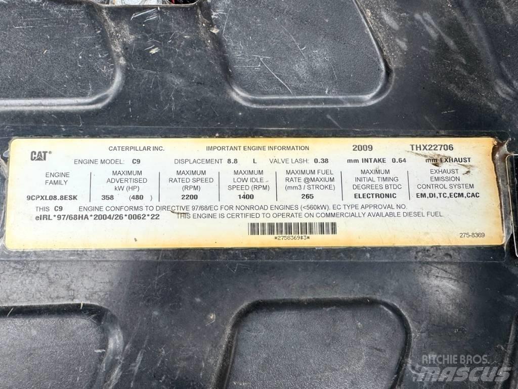 CAT 336 D حفارات زحافة