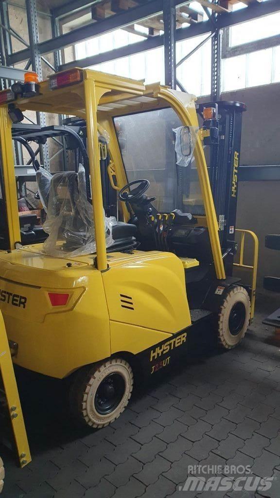 Hyster J2.5UT شاحنات ذات رافعات شوكية تعمل بالكهرباء