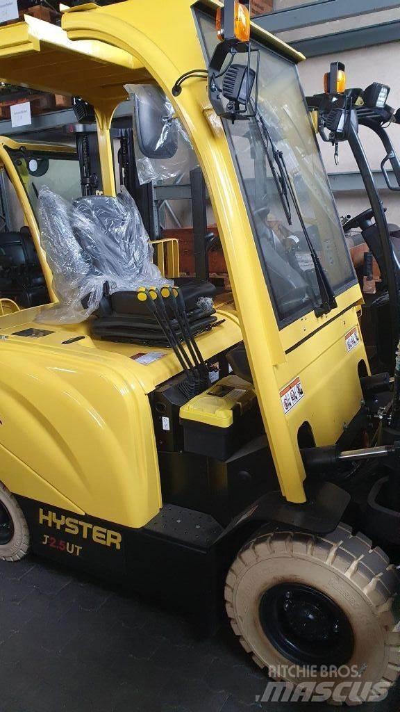 Hyster J2.5UT شاحنات ذات رافعات شوكية تعمل بالكهرباء