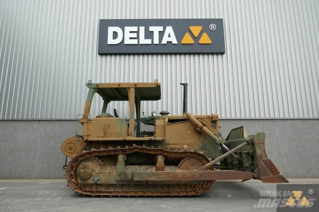 CAT D7F Ex-army بلدوزرات مجنزرة