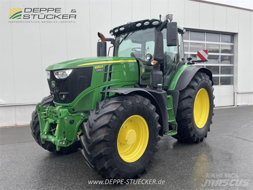 John Deere 6250R الجرارات