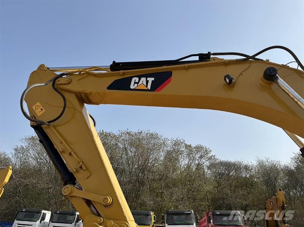 CAT 336D حفارات زحافة