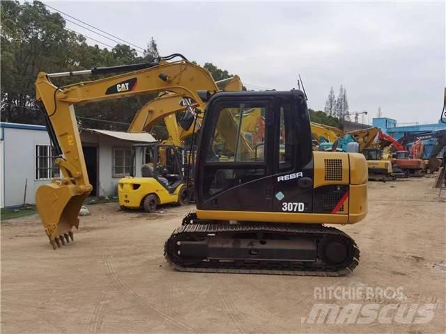 CAT 307 D حفارات وسط 7 طن - 12 طن