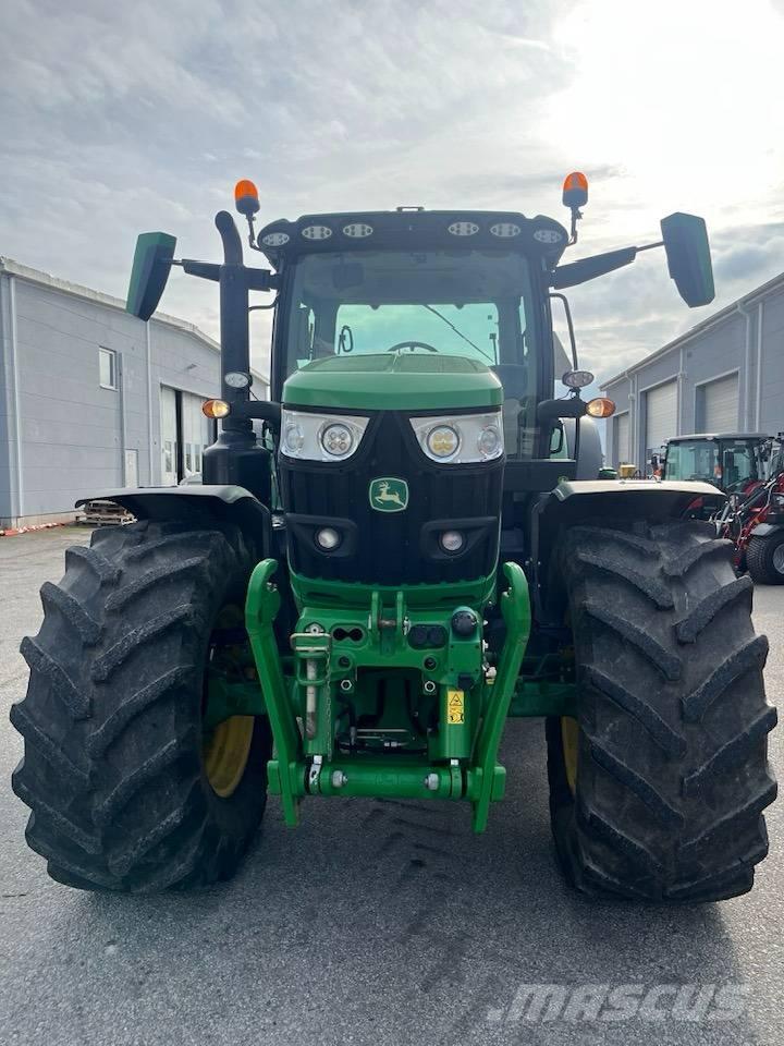 John Deere 6 R 165 الجرارات