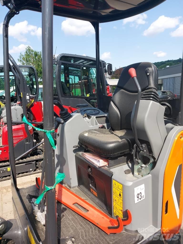 Develon DX 17 Z حفارات صغيرة أقل من 7 طن (حفارات صغيرة)