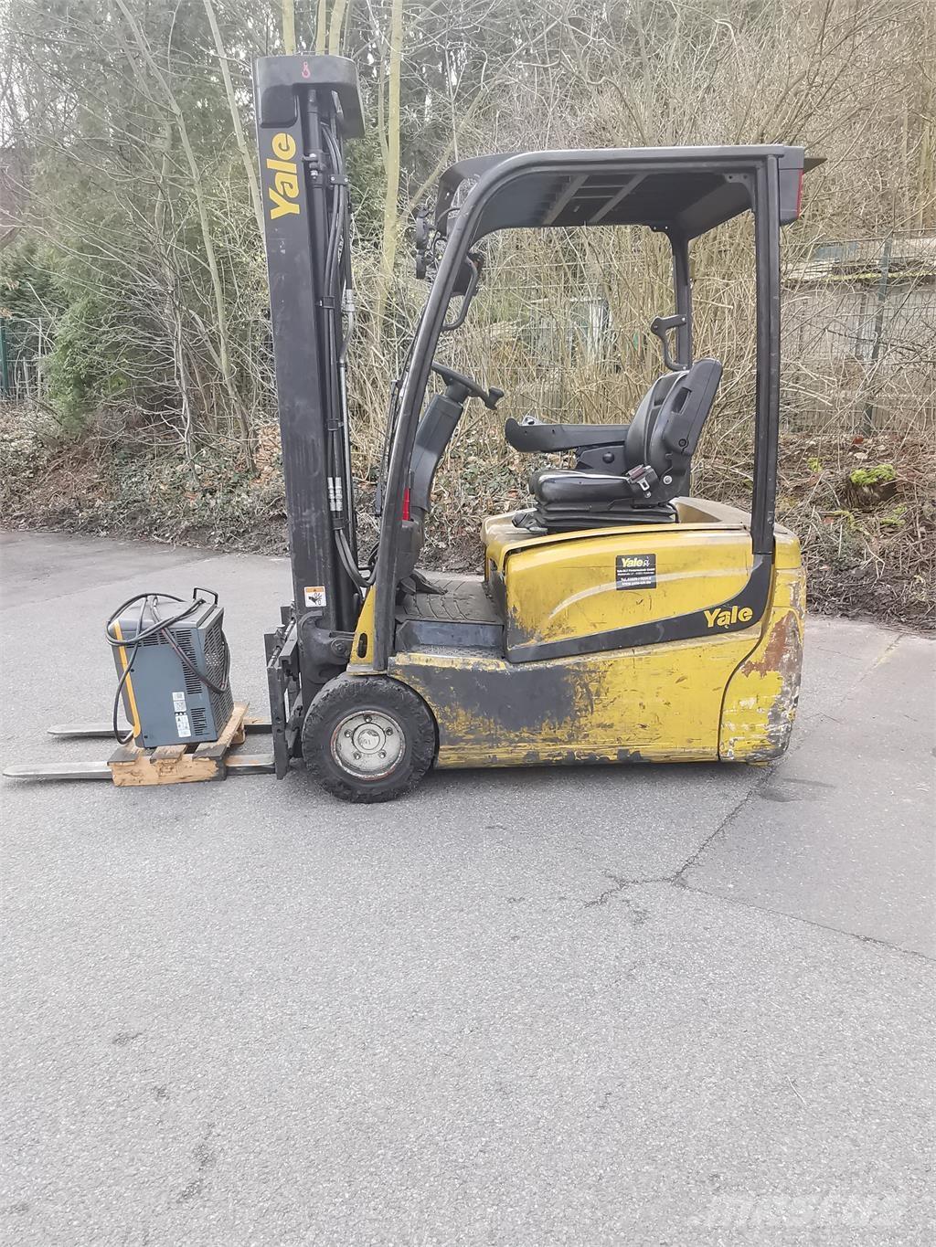 Yale ERP20VT MWB شاحنات ذات رافعات شوكية تعمل بالكهرباء