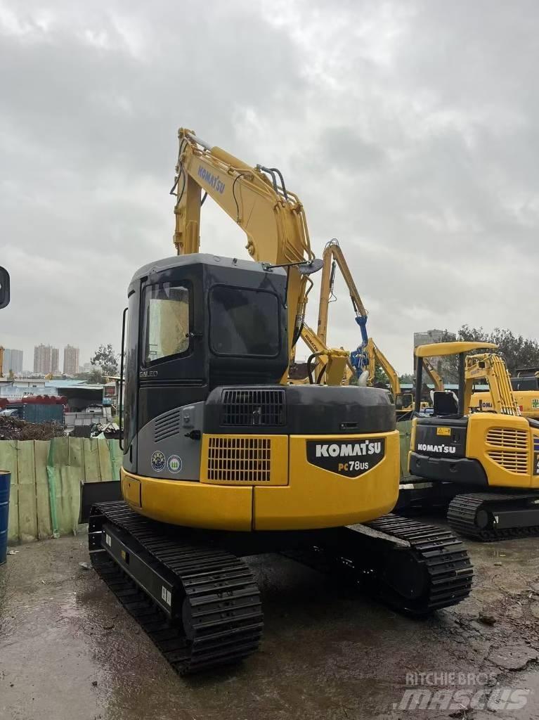 Komatsu PC 78 حفارات زحافة