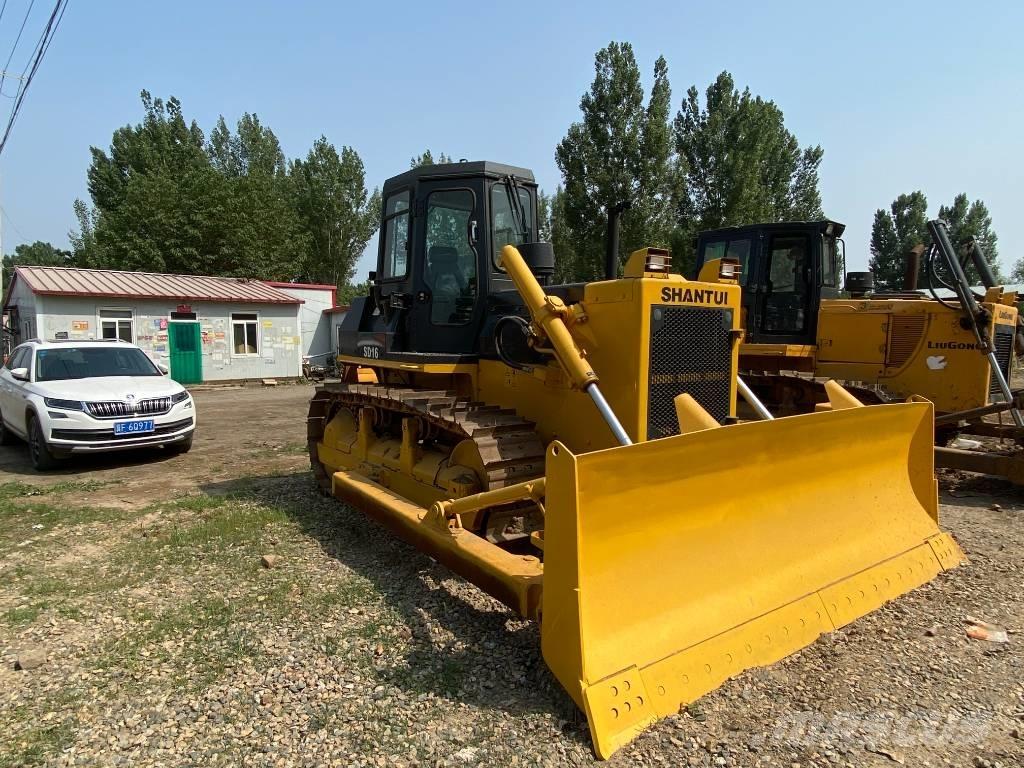 Shantui SD 16 بلدوزرات مجنزرة