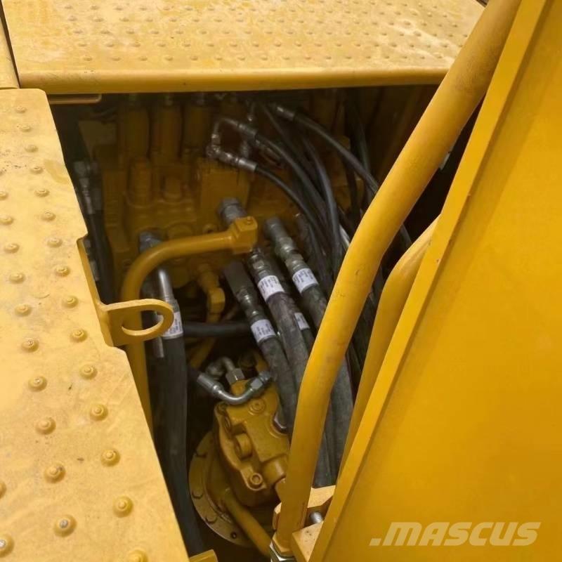 CAT 312 حفارات زحافة