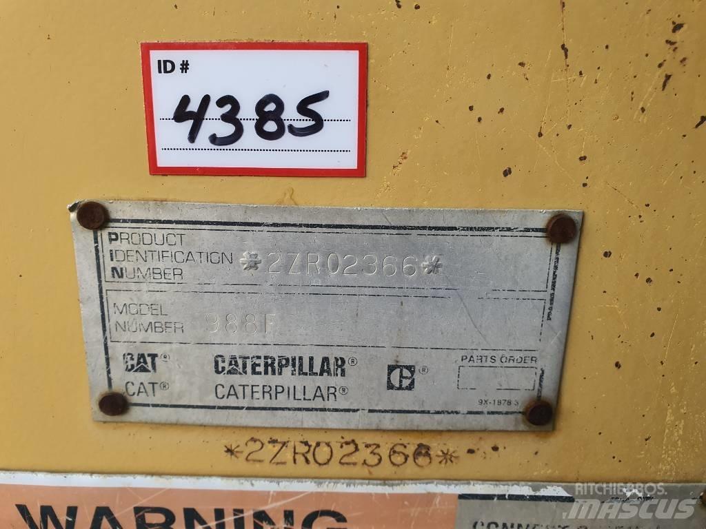 CAT 988 F II لوادر بعجل