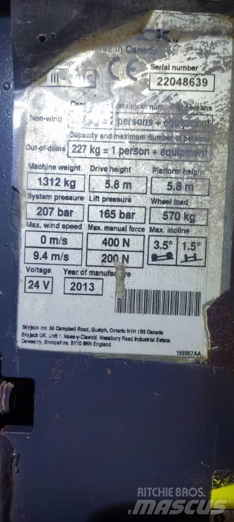 SkyJack Sjiii3219 رافعات مقصية الشكل