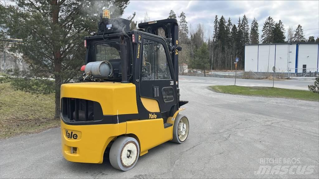 Yale GLP 70 GC شاحنات LPG