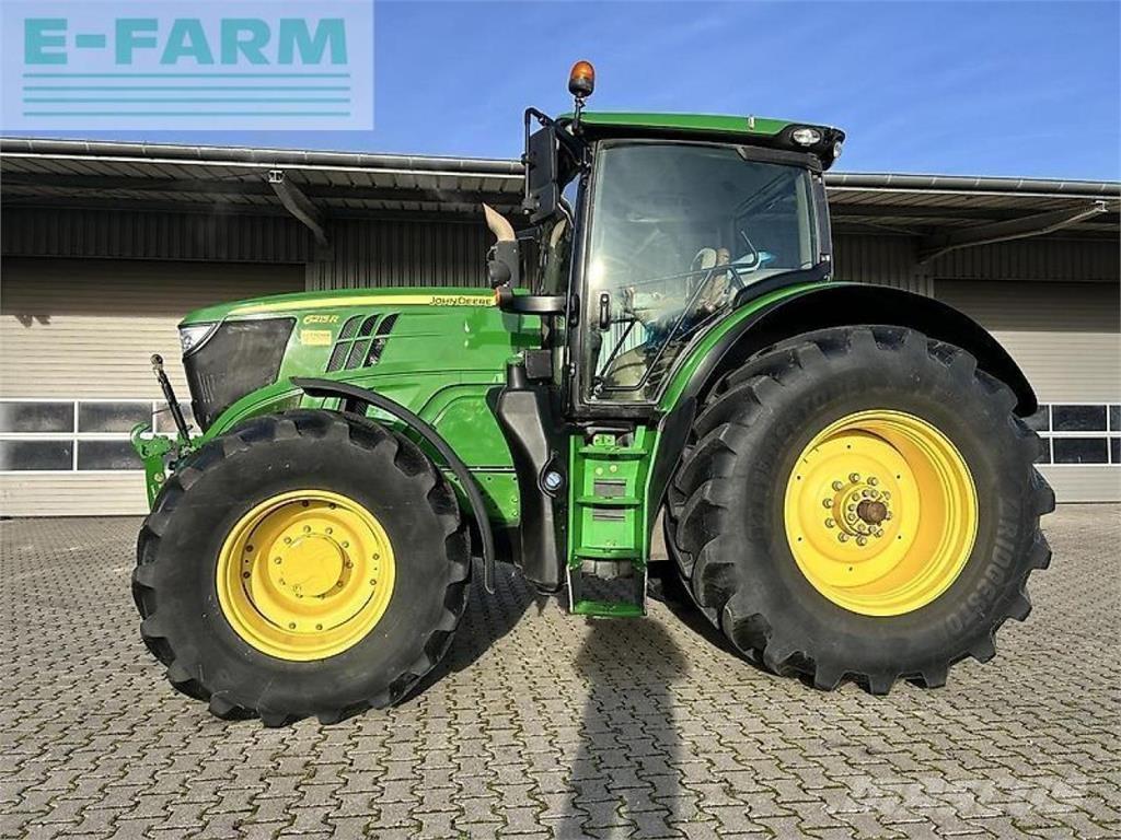 John Deere 6215r الجرارات