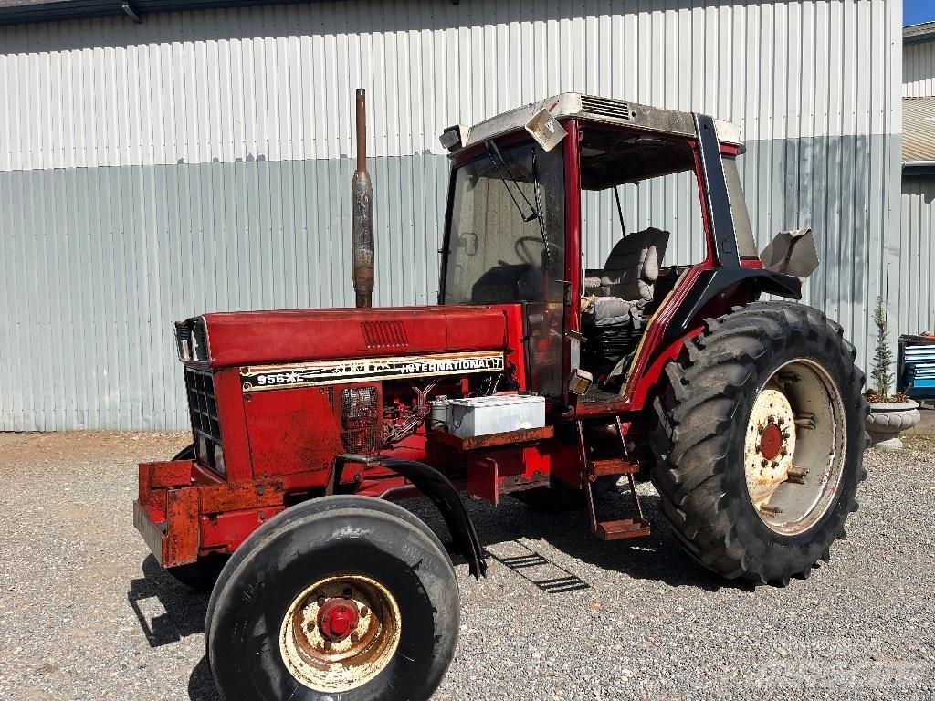 Case IH 956 XL الجرارات