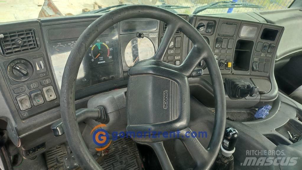 Scania P 220 شاحنات مسطحة/مفصلية الجوانب