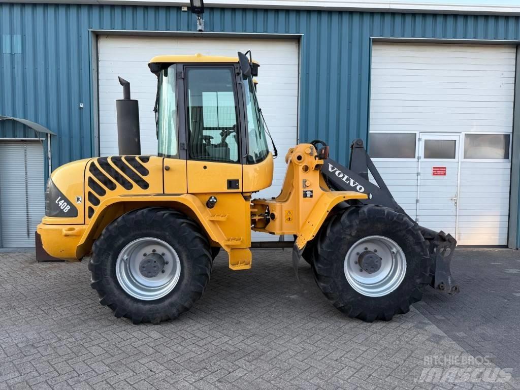 Volvo L 40 B TPS لوادر بعجل