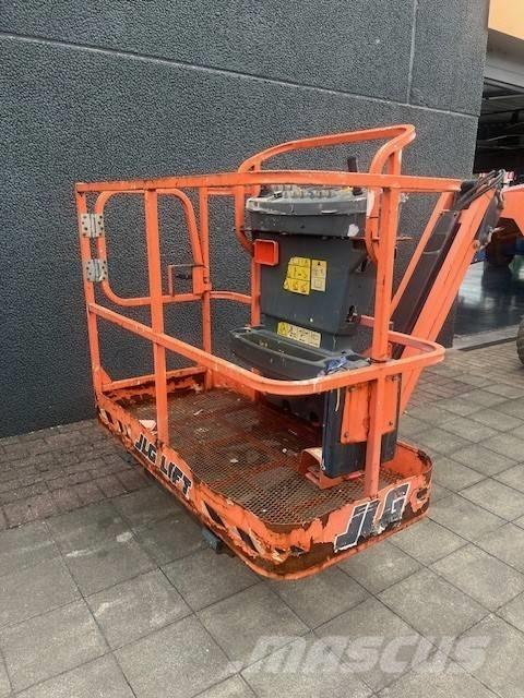 JLG M 450 AJ رافعات سلة مفصلية
