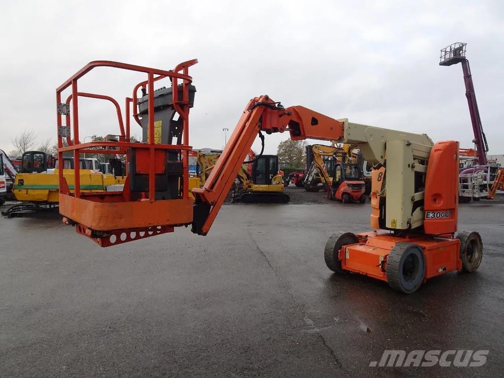 JLG E300AJP رافعات سلة مفصلية