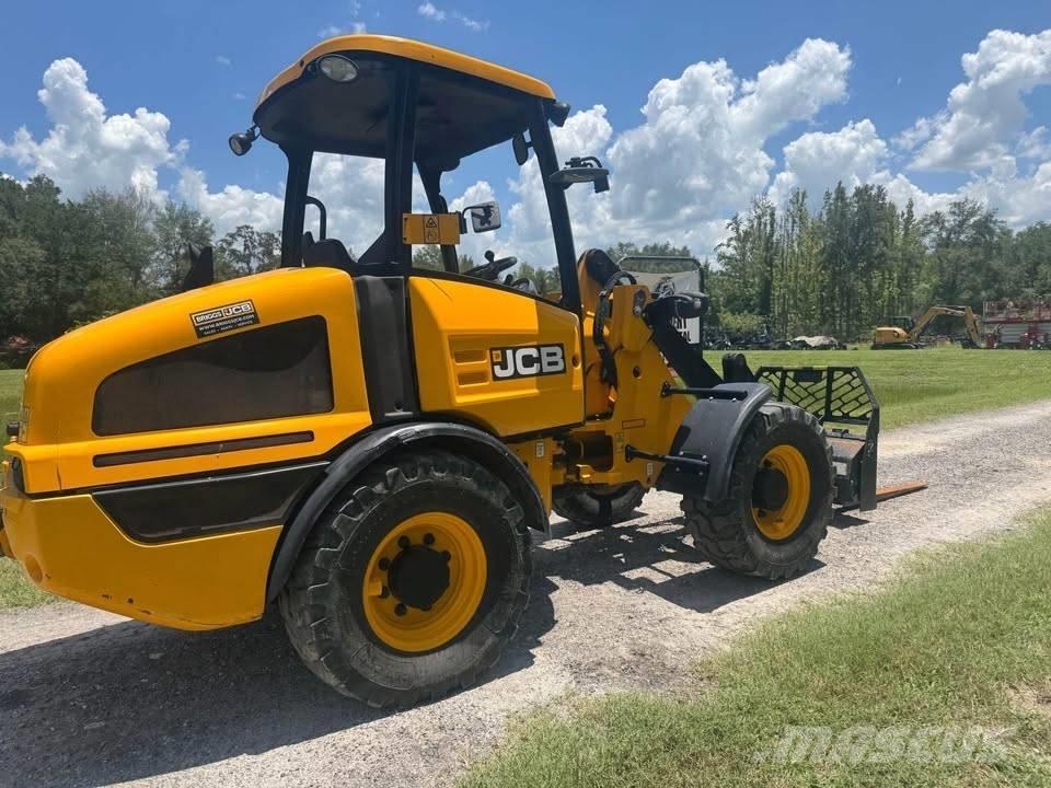 JCB 407 لوادر بعجل