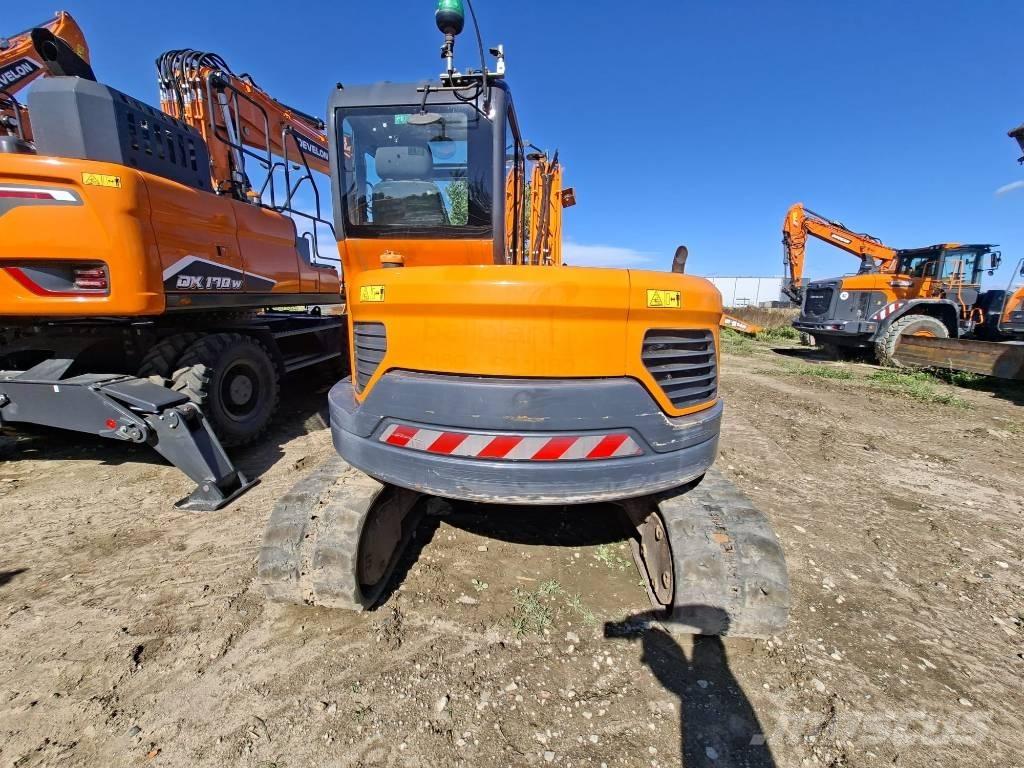 Doosan DX 85 R-3 حفارات وسط 7 طن - 12 طن
