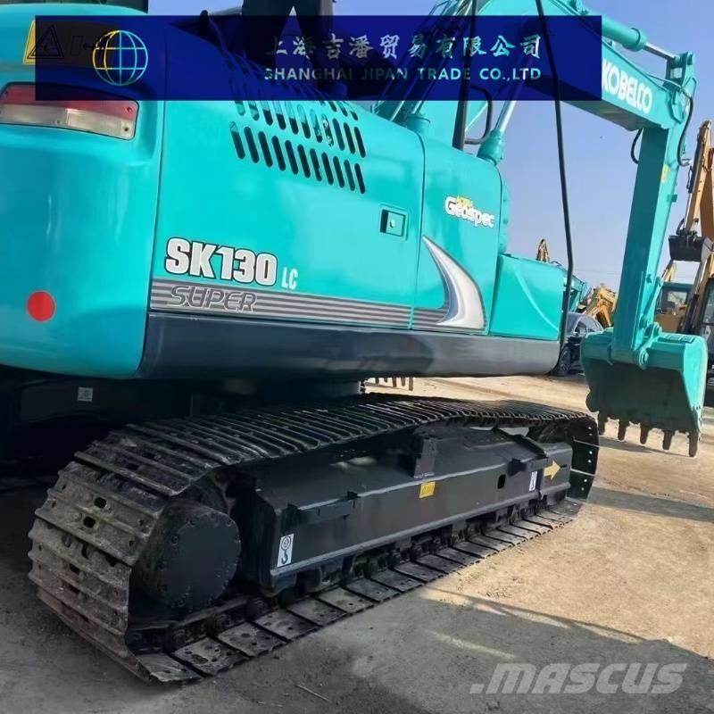 Kobelco 130 حفارات وسط 7 طن - 12 طن