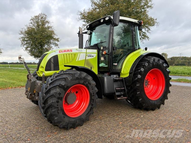 CLAAS Arion 640 الجرارات