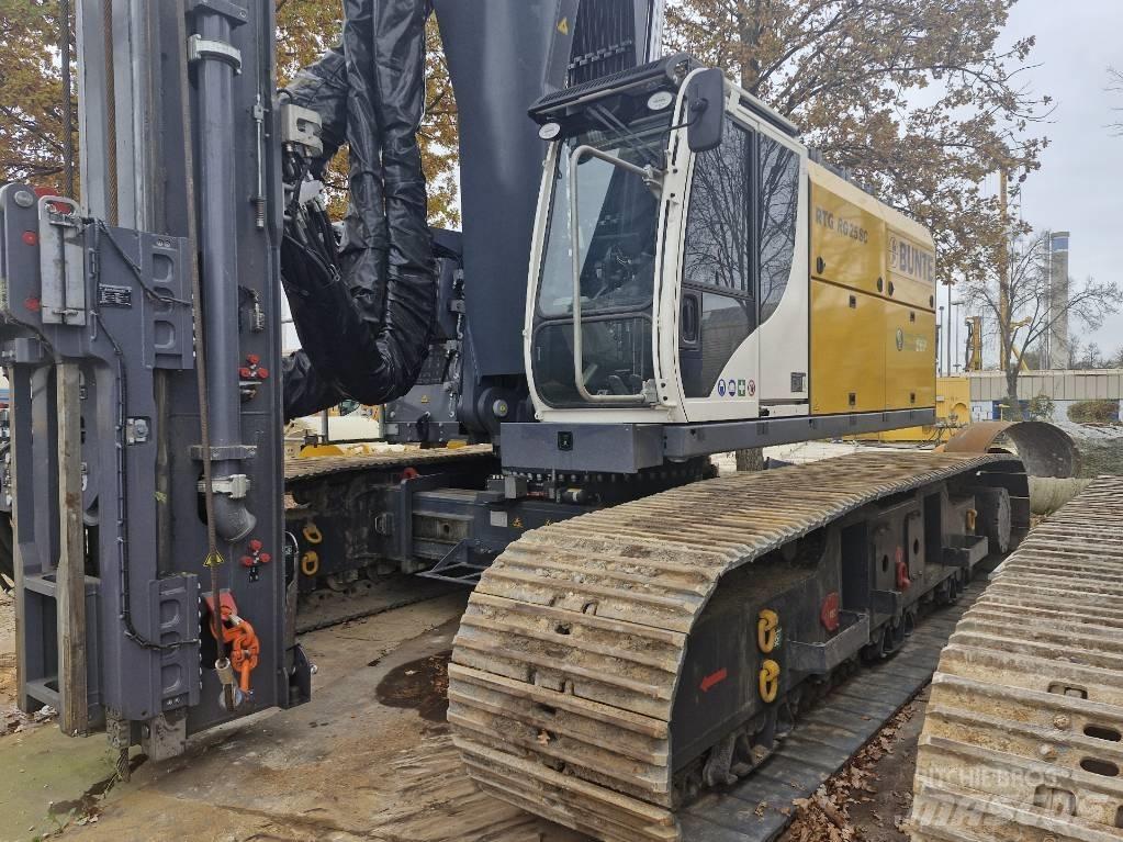 Bauer / RTG RG25-SC منصات دق خوازيق