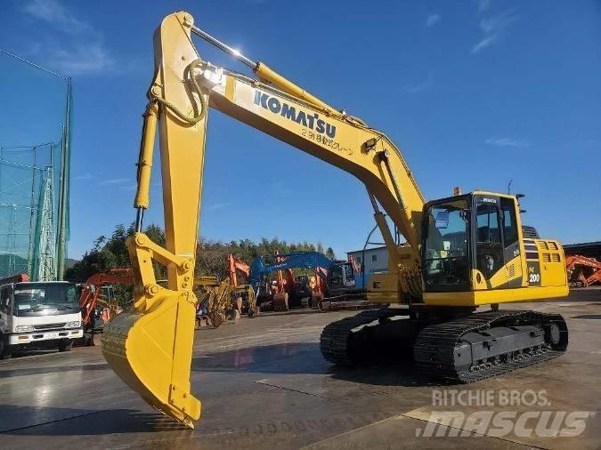 Komatsu PC 200 حفارات زحافة