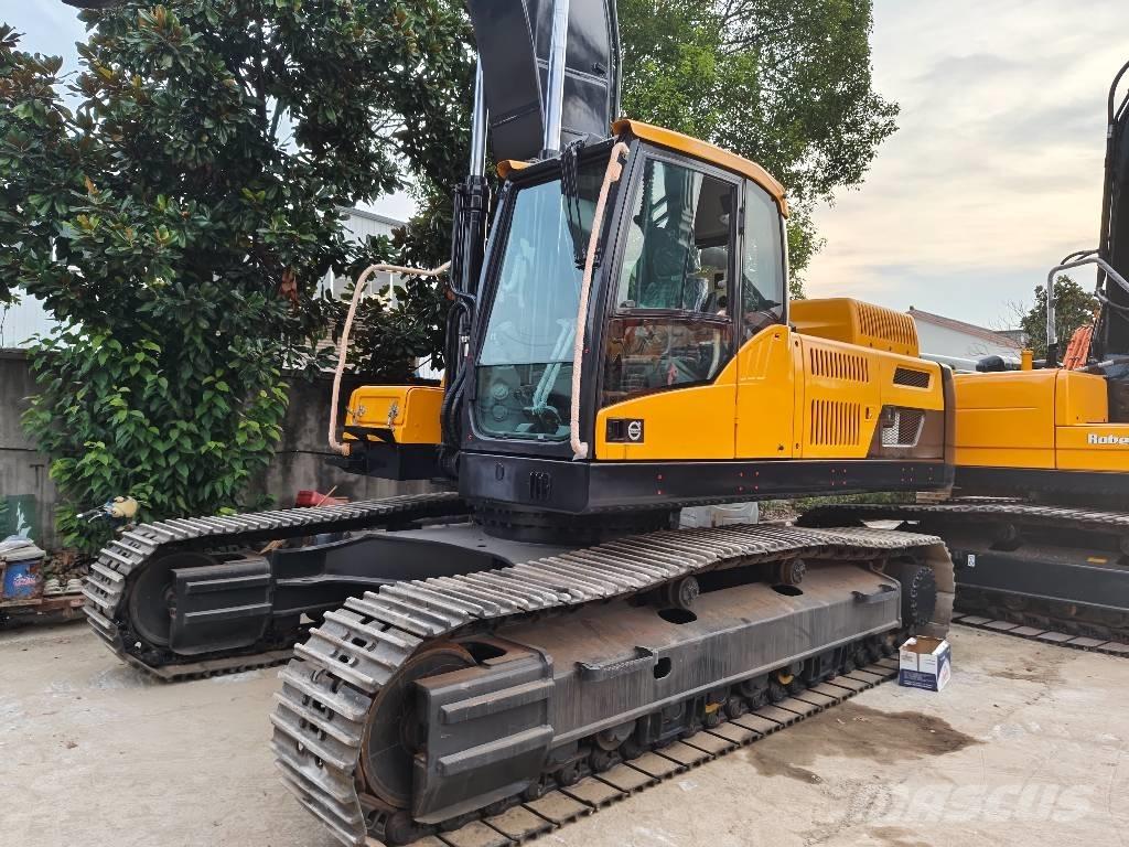 Volvo EC 380 D L حفارات زحافة