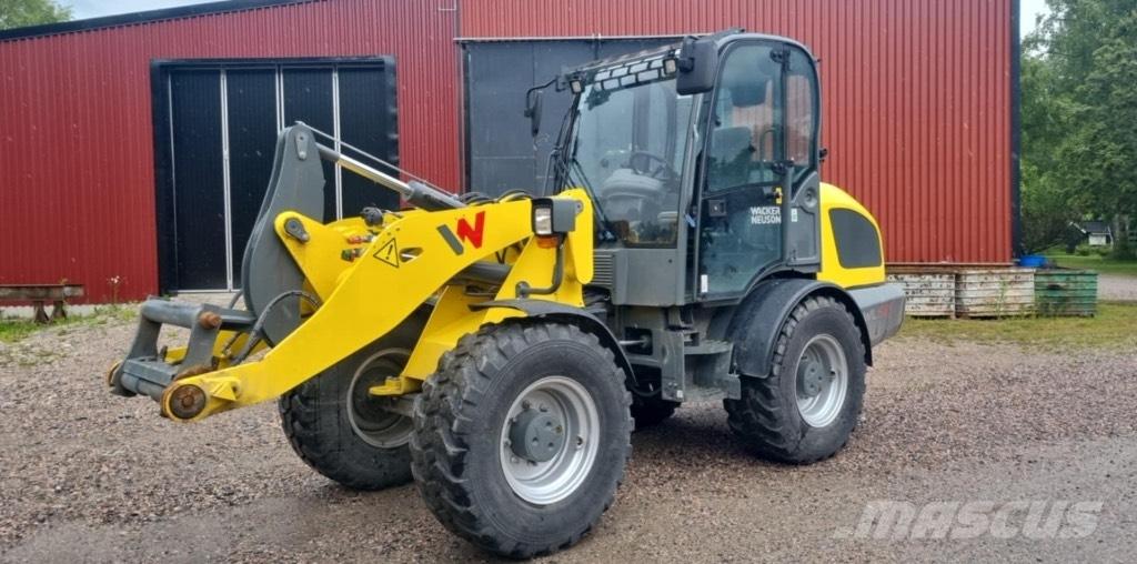 Wacker Neuson WL 52 لوادر بعجل