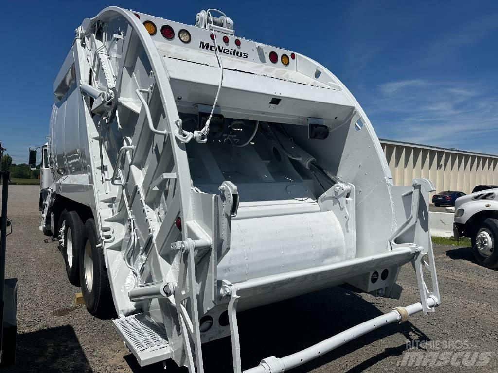 Autocar 32 Yd شاحنات المخلفات