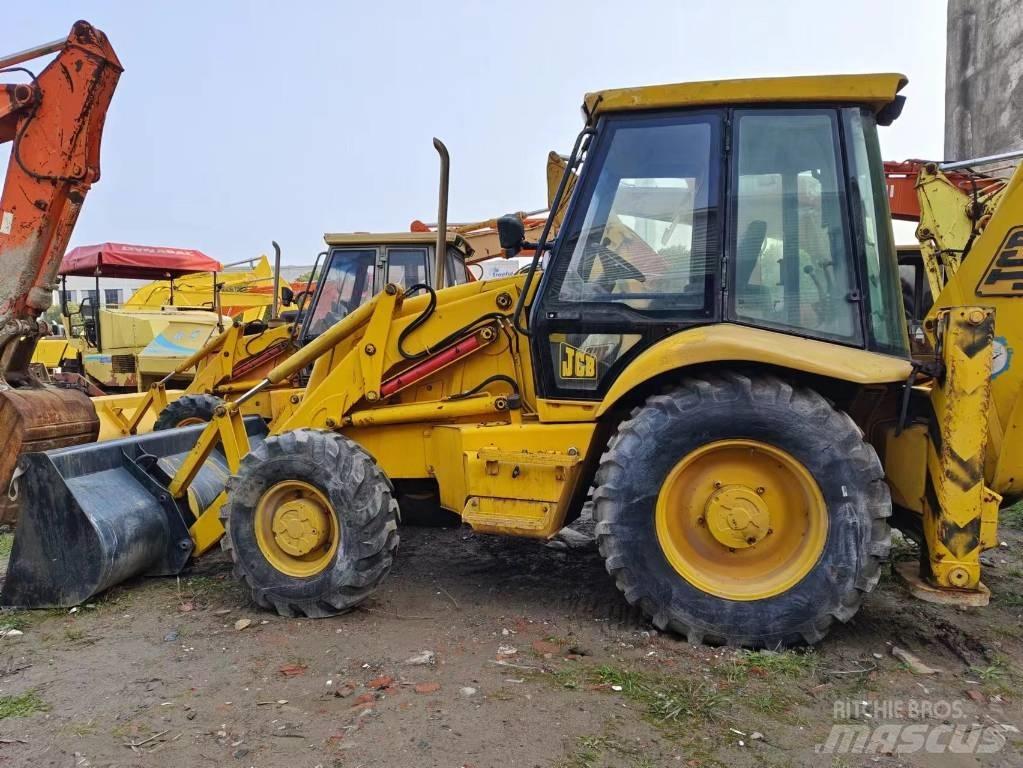 JCB 3cx لوادر ذات جرافات عكسية