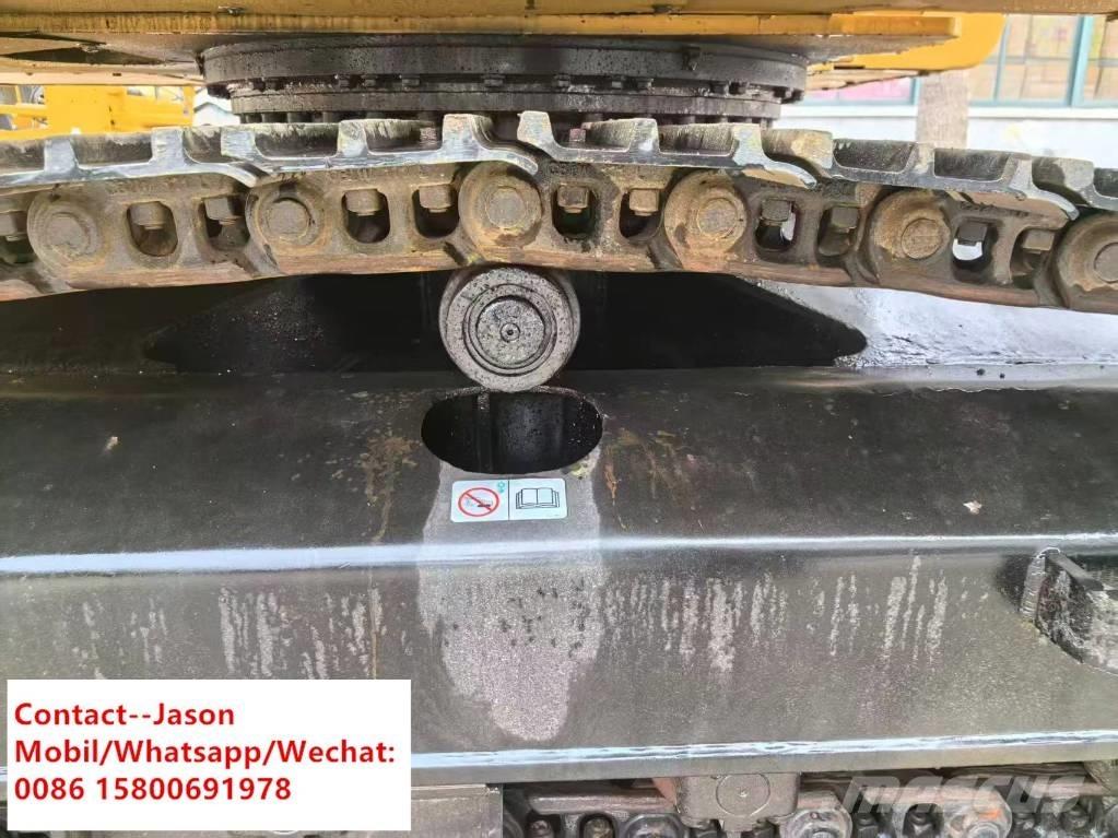 CAT 313 D2GC حفارات زحافة