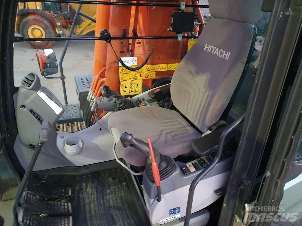 Hitachi ZX210LC-6 حفارات زحافة