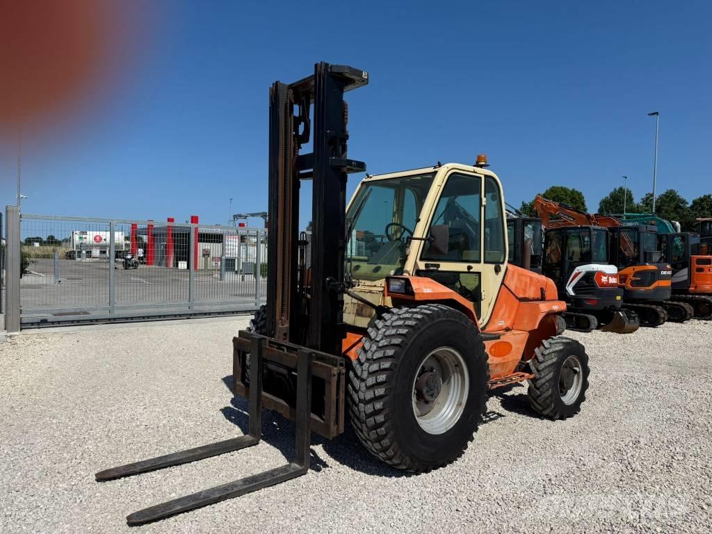 Manitou M 30.4 شاحنات الديزل