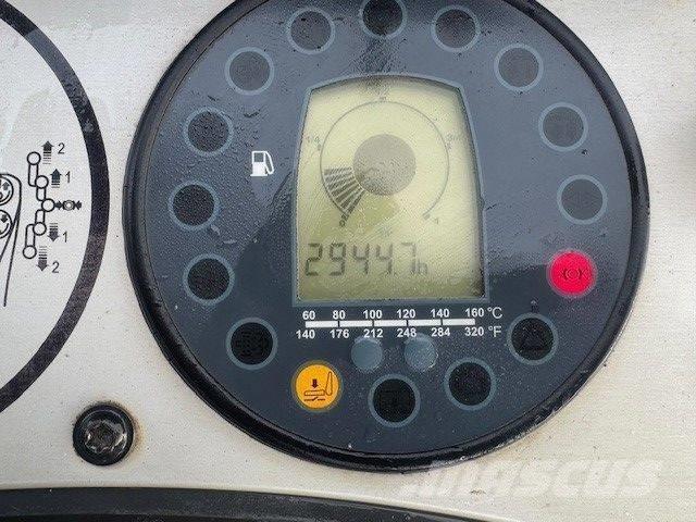 Bomag BW 135 AD-5 مداحل ثنائية الاسطوانة