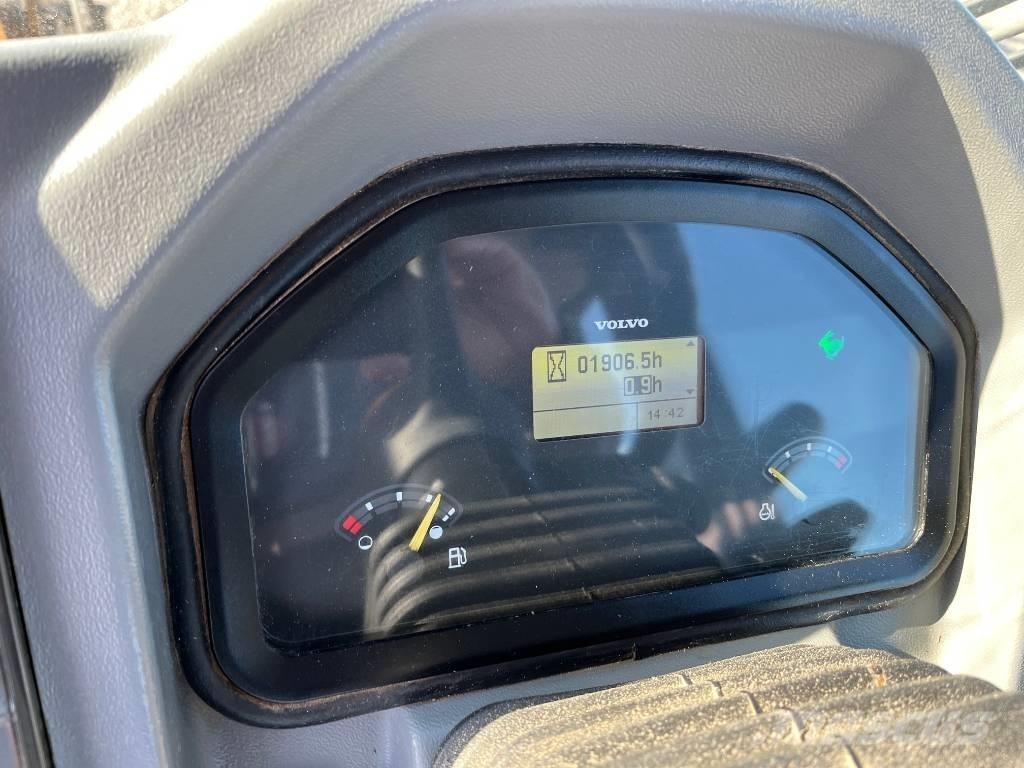 Volvo L 30 G لوادر بعجل