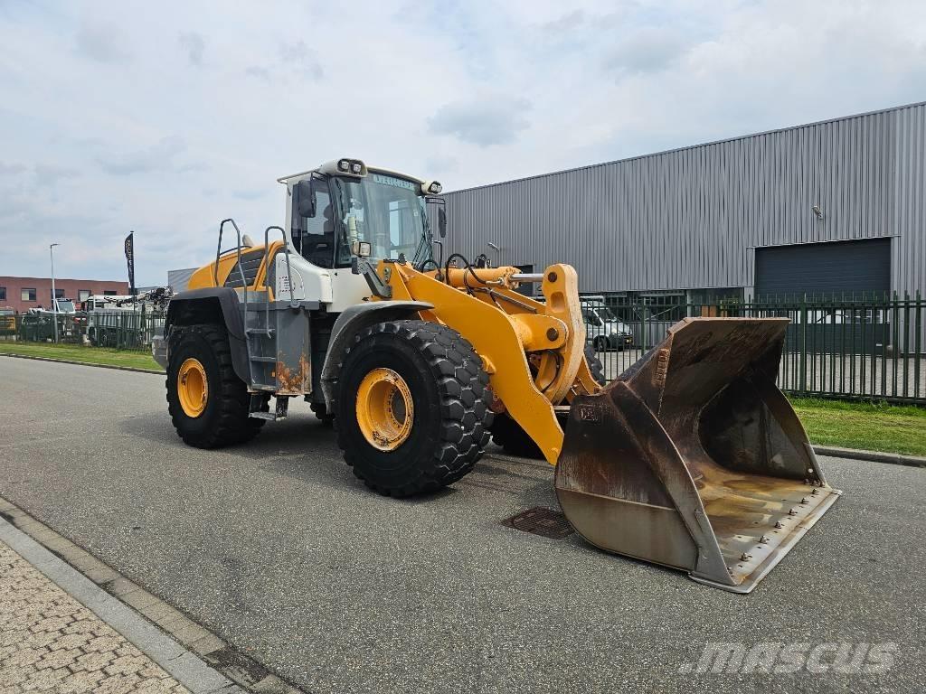 Liebherr L 580 لوادر بعجل